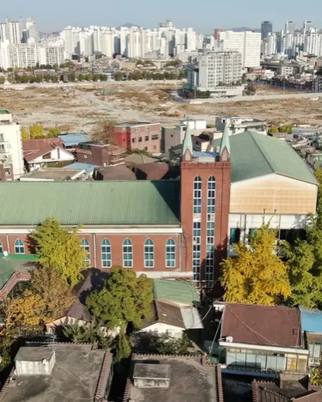 공사비는 두 배 올랐는데, 조합원들이 웃는 이유는?: 장위10구역 — 카드뉴스 4/6