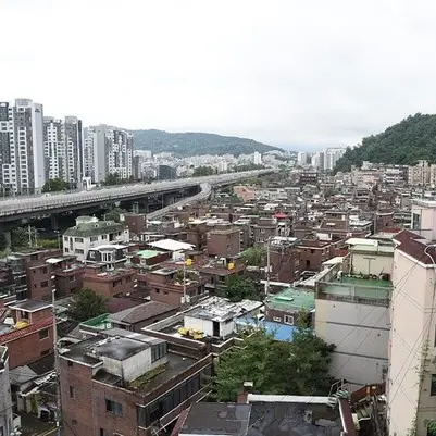 원조 부촌 연희동에 들어오는 11년 만의 신축: 연희1구역 (드파인 연희) — 카드뉴스 6/6