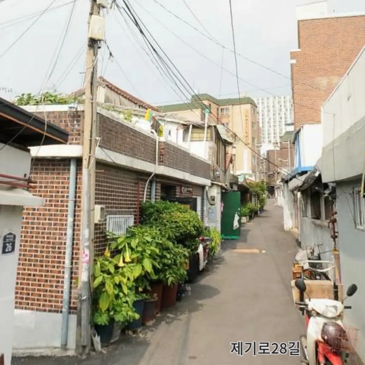 청량리 북부 재개발 본격 신호탄: 청량리8구역 16년 만에 본격 이주 개시 — 카드뉴스 6/7